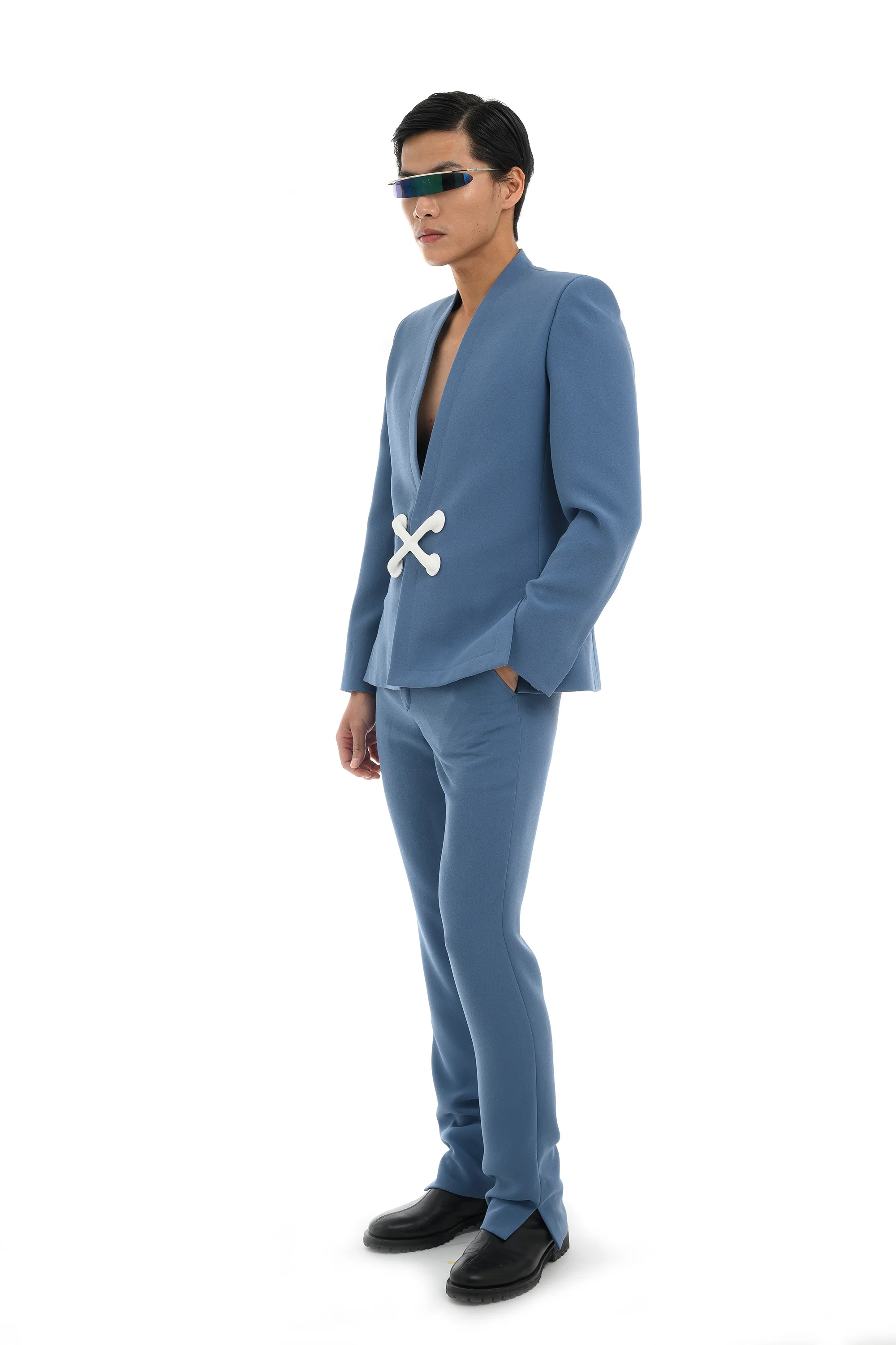 Xhégant Suit - Image 2