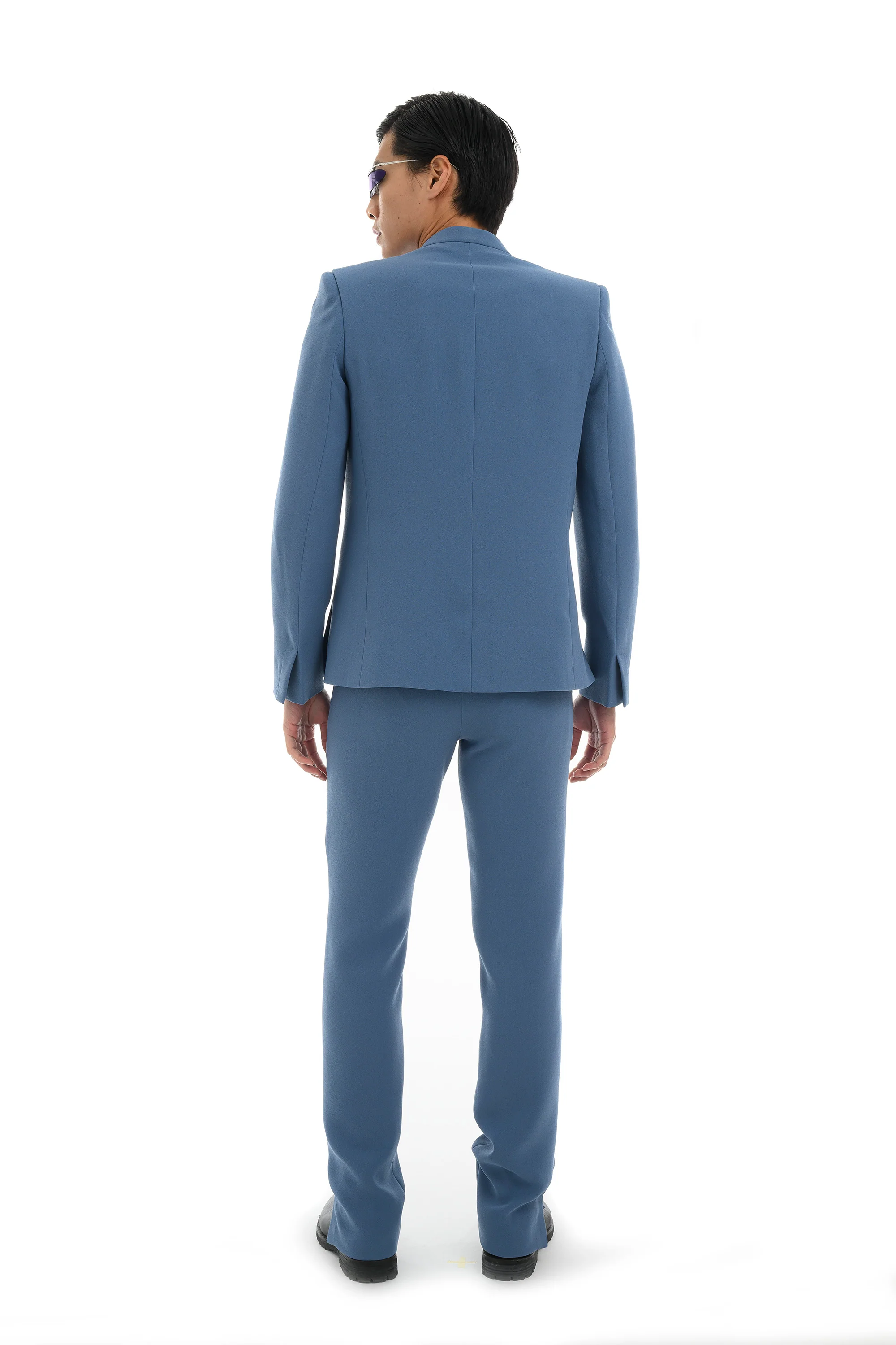 Xhégant Suit - Image 3